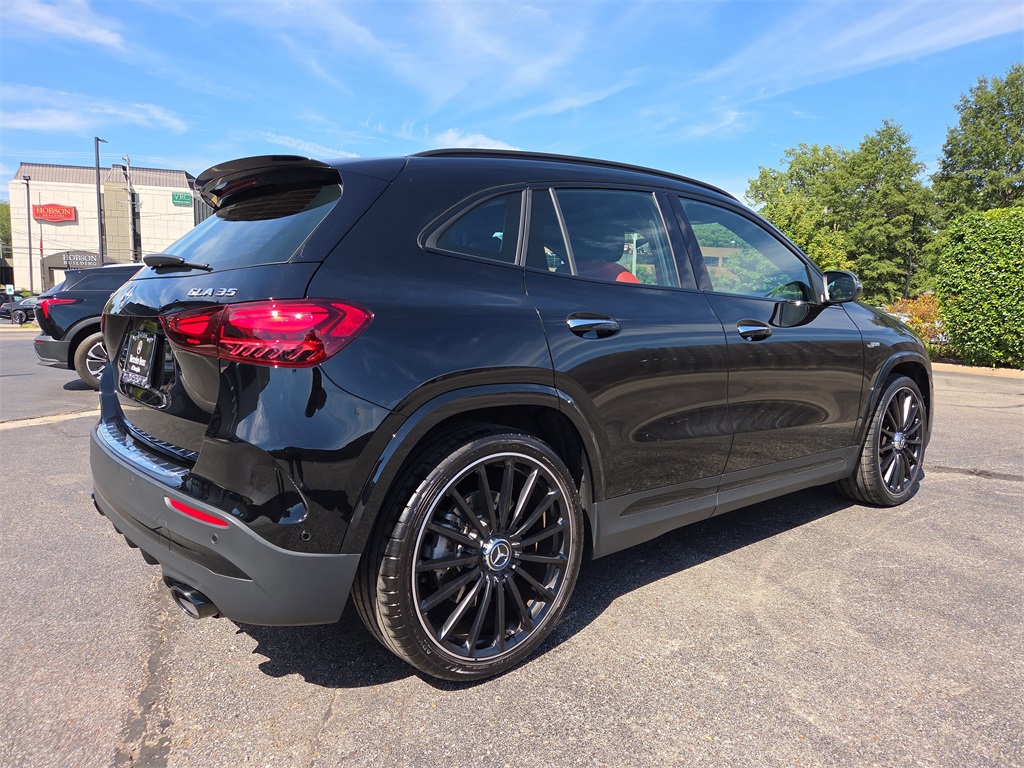 2025 Mercedes Benz GLA 35 AMG photo 3