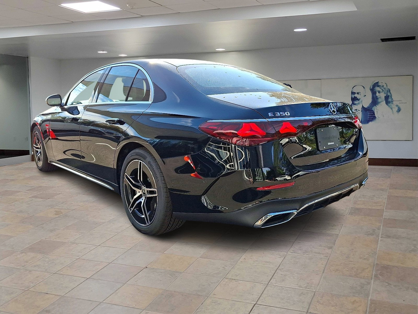 2026 Mercedes Benz E 350 4MATIC Sedan photo 4