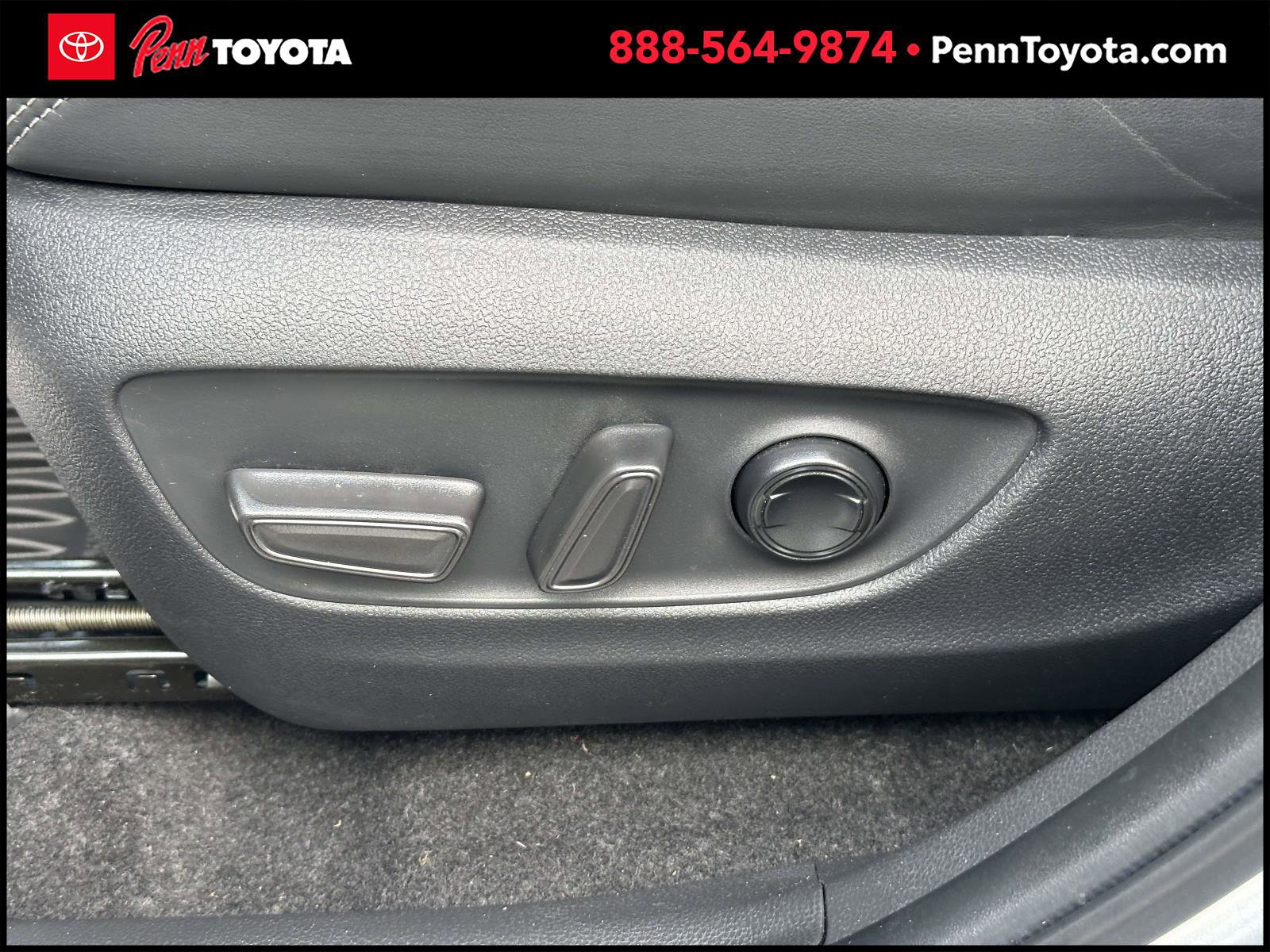 2023 Toyota RAV4 Hybrid XLE Premium photo 15