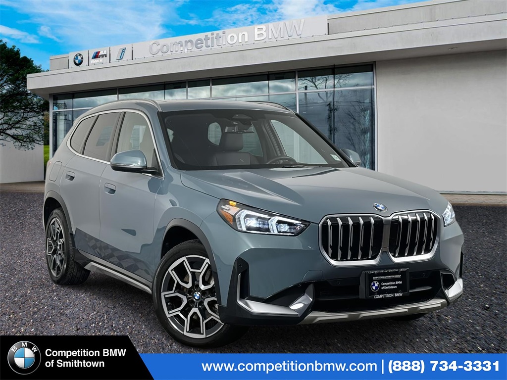 2025 BMW X1 28i's photo