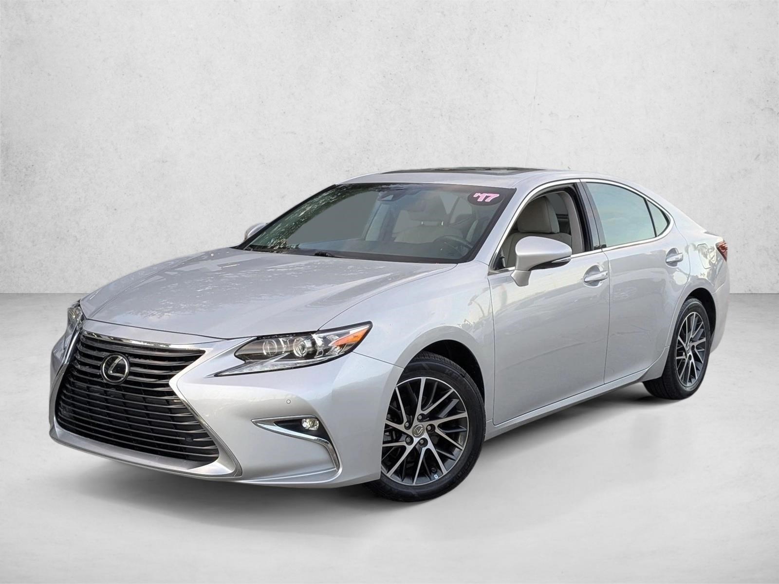 2017 Lexus ES 350's photo