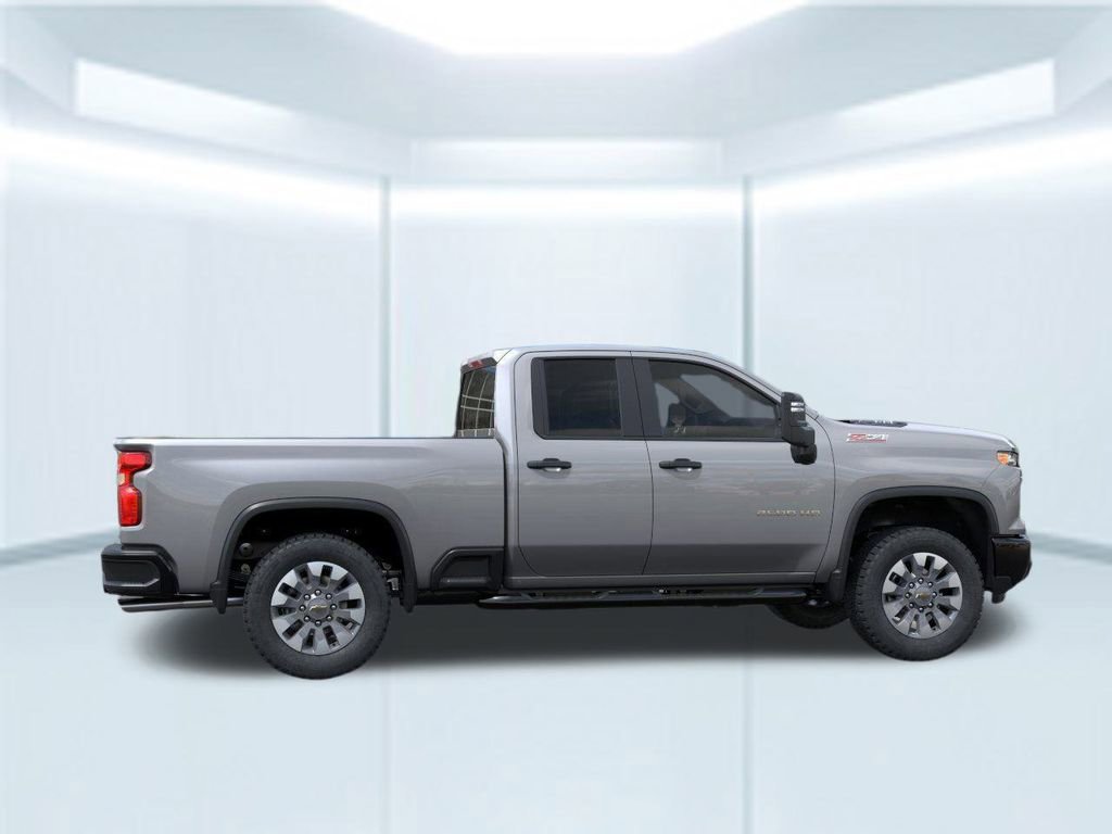 2026 Chevrolet Silverado 2500HD Custom photo 4