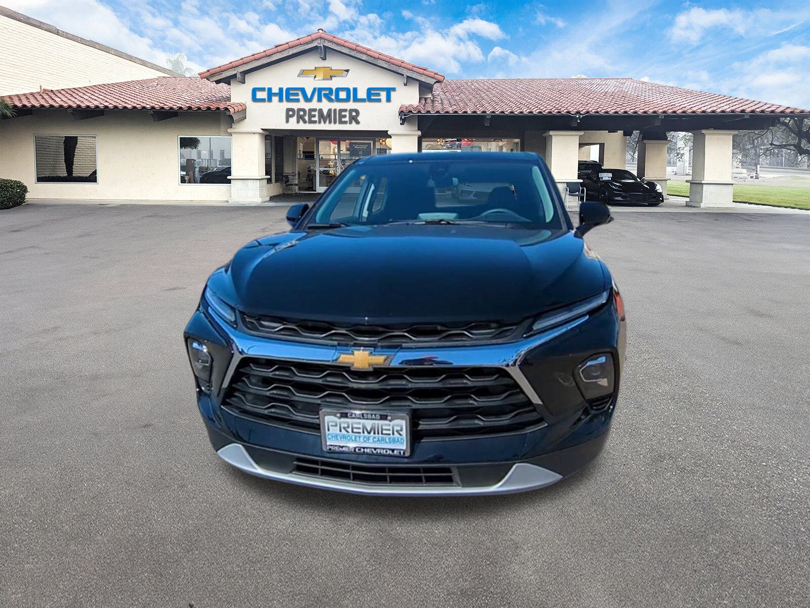 2025 Chevrolet Blazer 2LT photo 2