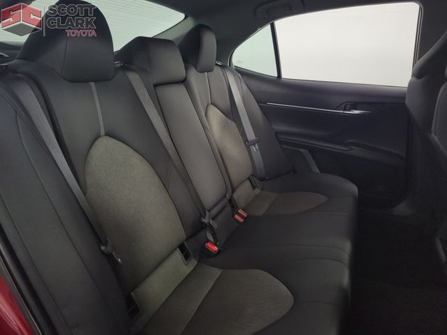 2021 Toyota Camry LE photo 13