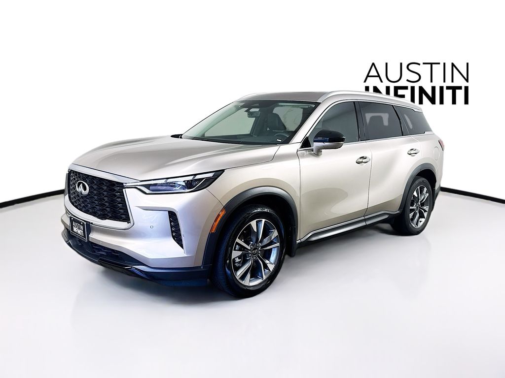 2023 Infiniti QX60 Luxe photo 3