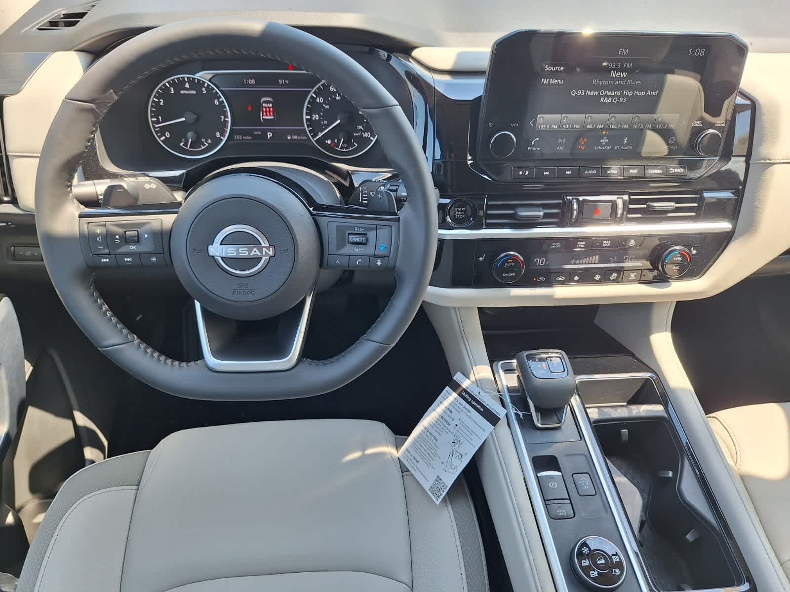 2025 Nissan Pathfinder SL photo 19
