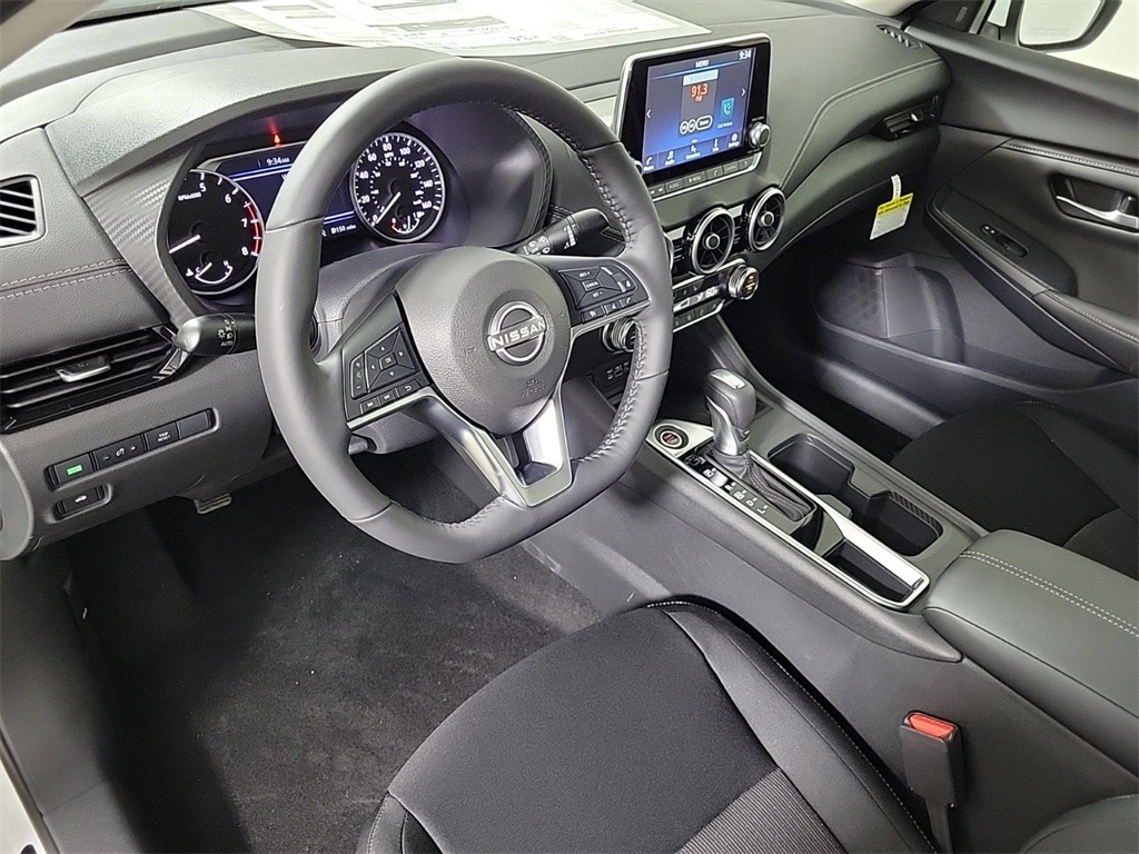 2025 Nissan Sentra SV photo 15