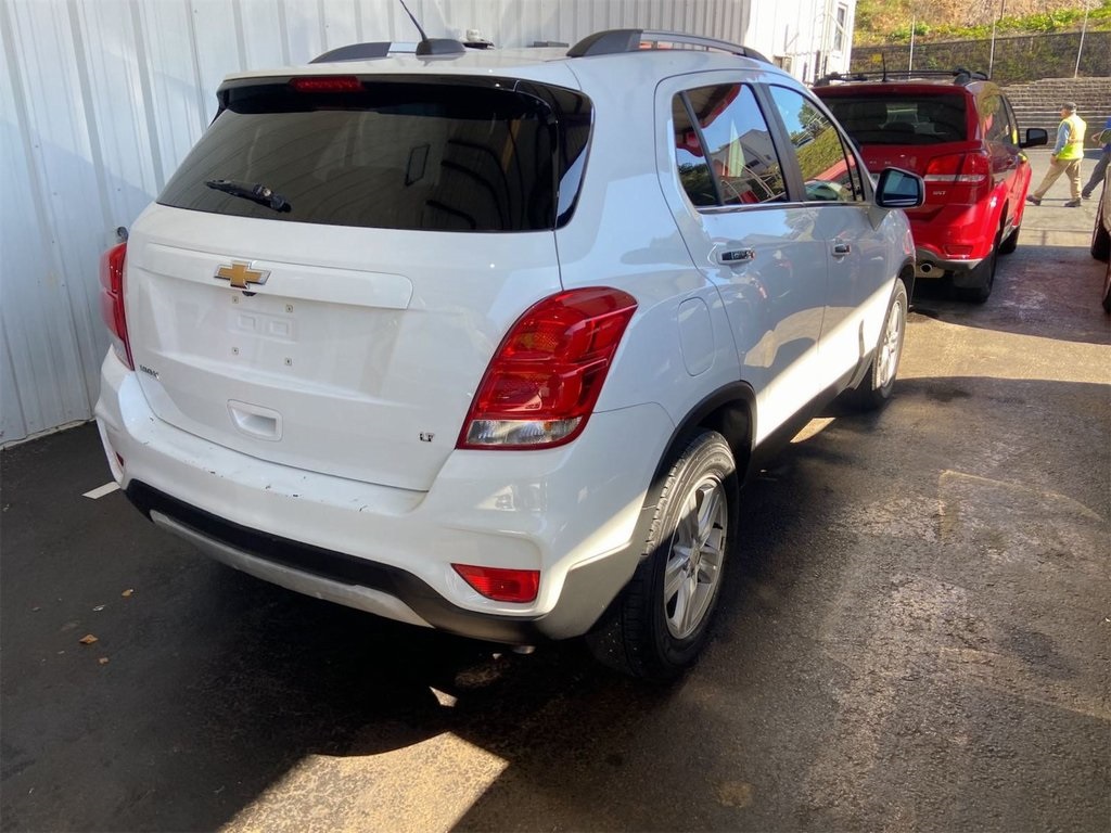 2017 Chevrolet Trax LT photo 3