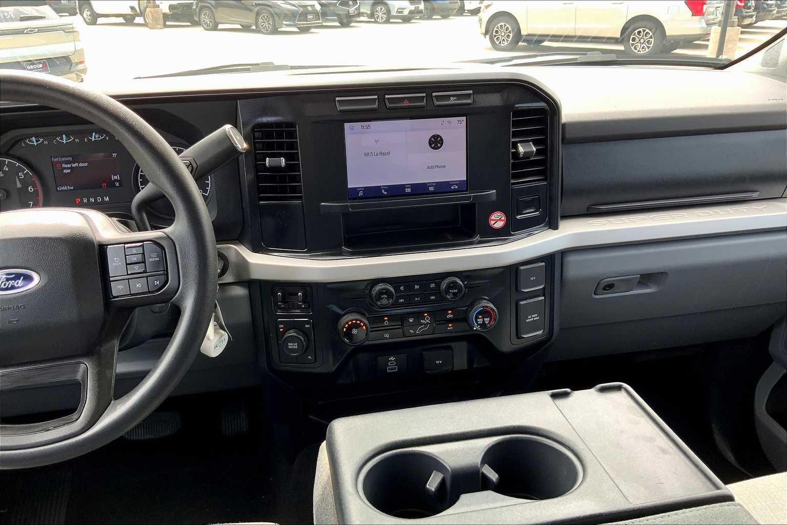2024 Ford F-250 XLT photo 6