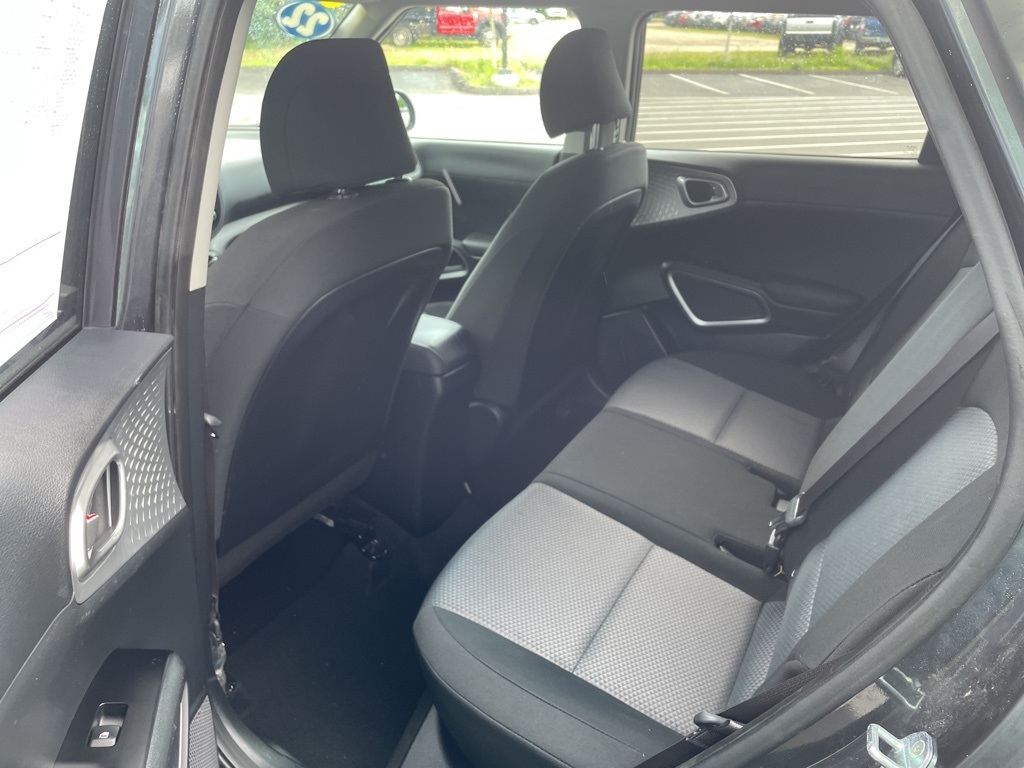 2022 Kia Soul LX photo 7