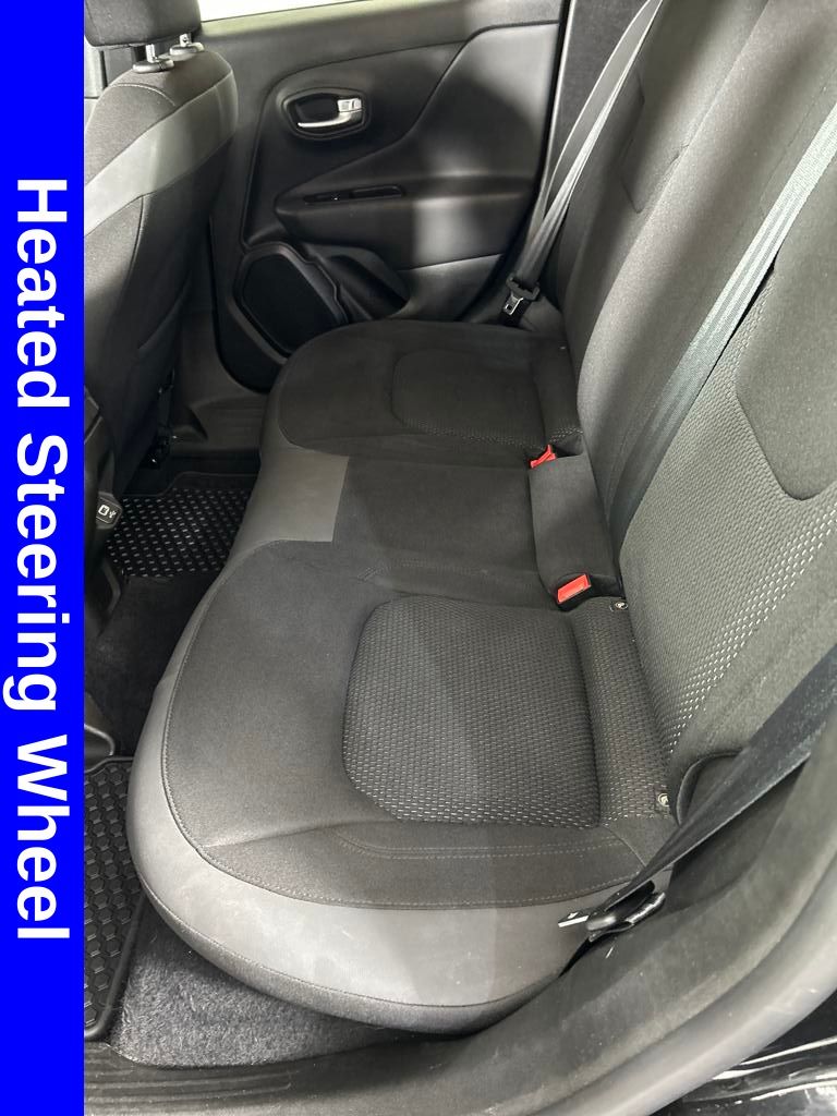 2020 Jeep Renegade Altitude photo 14