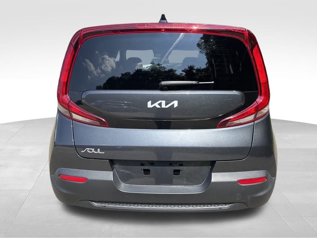 2022 Kia Soul LX photo 4