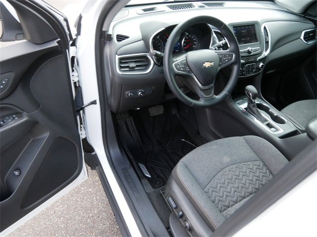 2023 Chevrolet Equinox LT photo 10