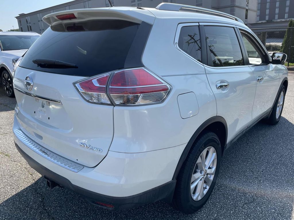 2015 Nissan Rogue SV photo 7