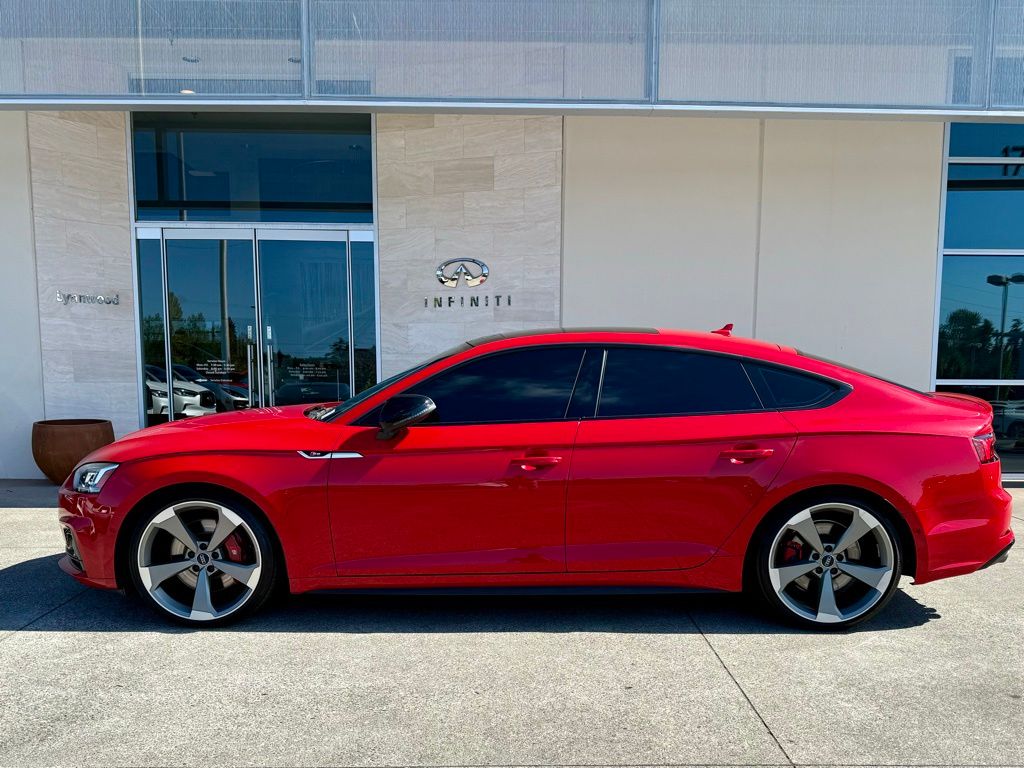 2019 Audi S5 Prestige photo 2