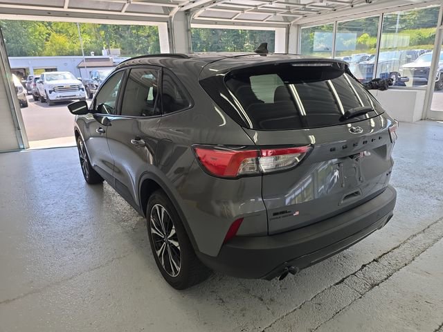 2021 Ford Escape SEL photo 2
