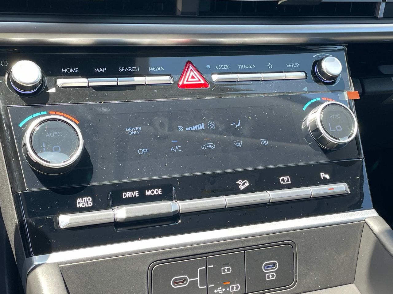 2026 Hyundai Santa Fe SE photo 12