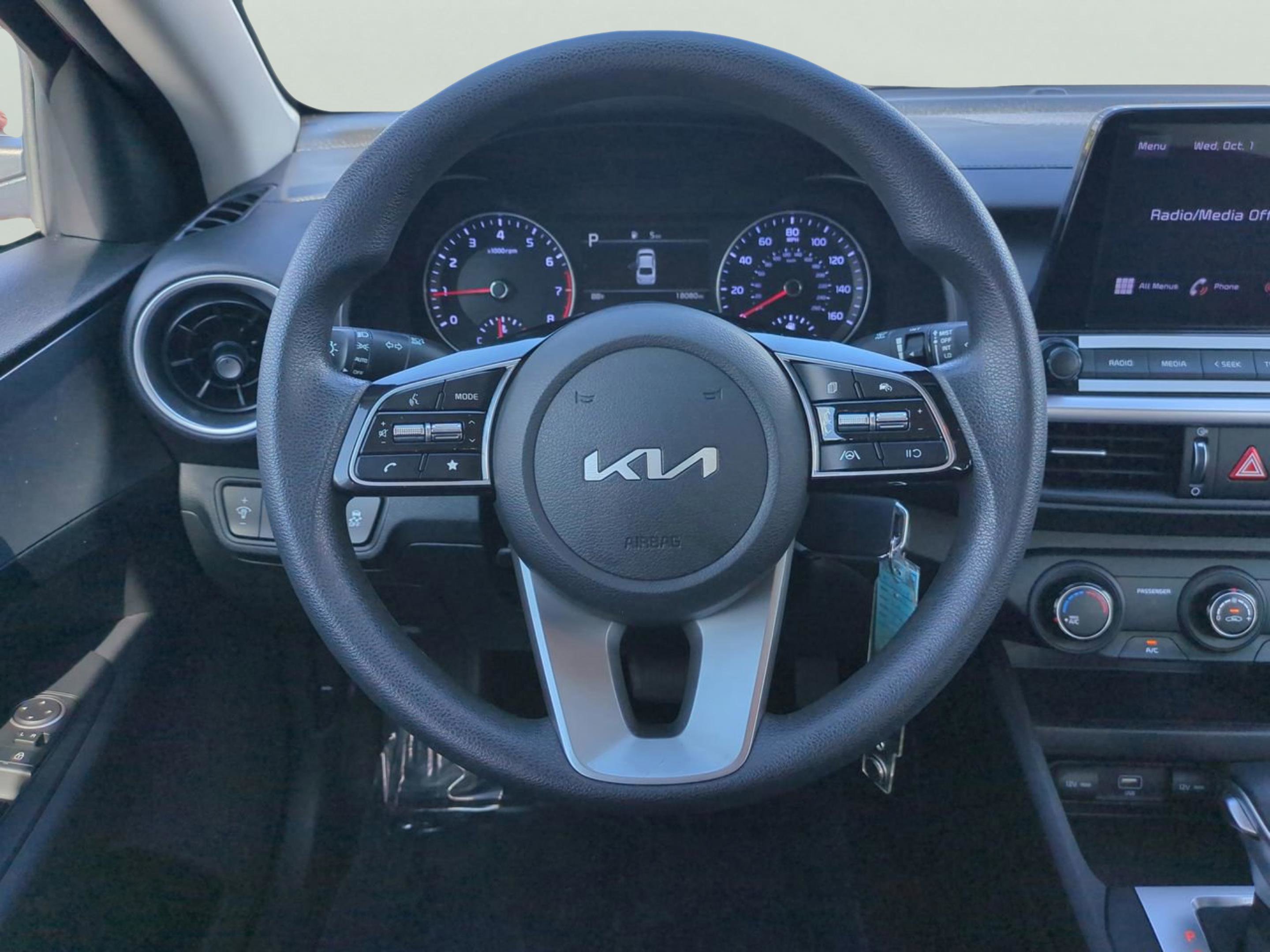 2023 Kia Forte LX photo 16