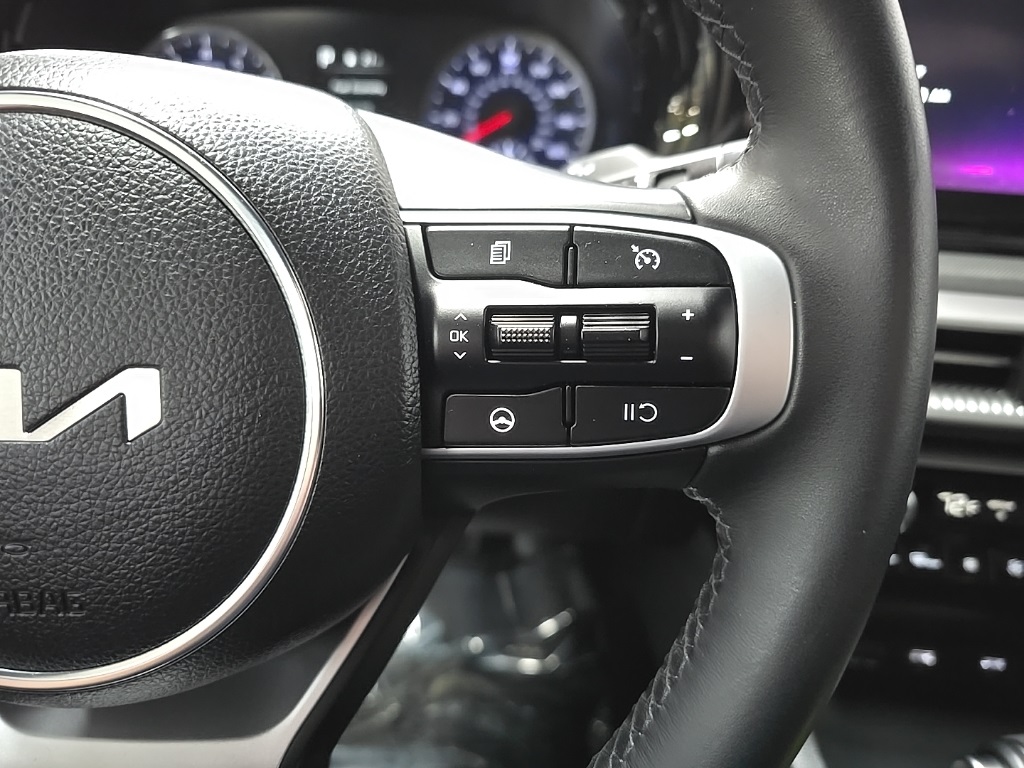 2023 Kia K5 GT-Line photo 20