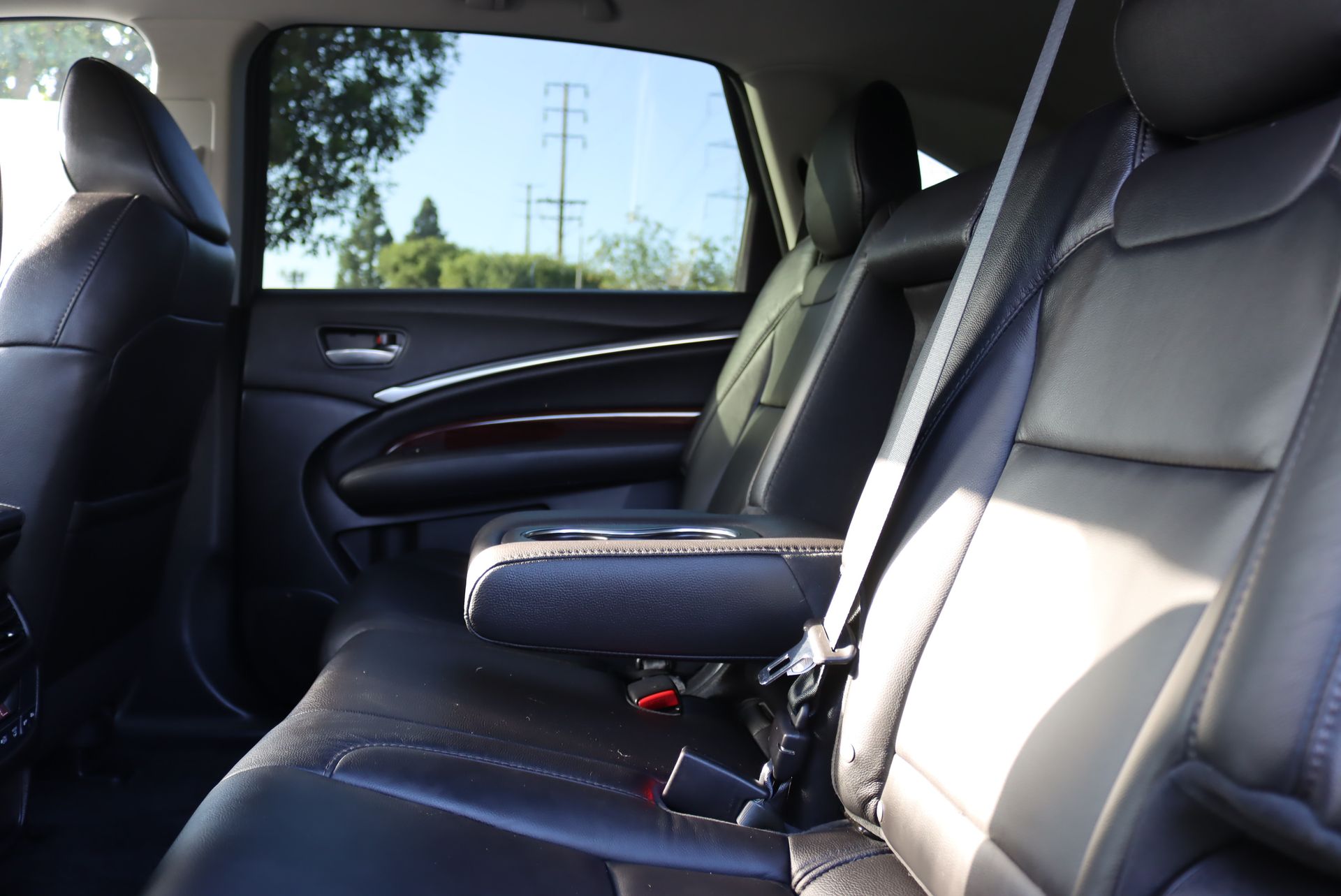 2015 Acura MDX photo 16