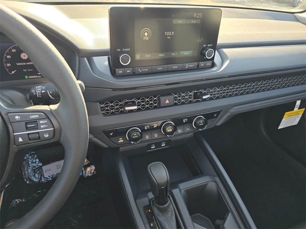 2025 Honda Accord SE photo 23