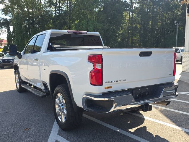 2022 Chevrolet Silverado 2500HD LTZ photo 3