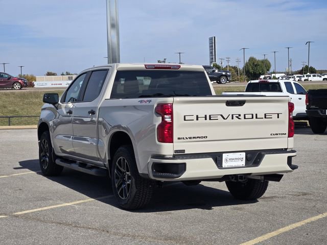 2026 Chevrolet Silverado 1500 Custom photo 2