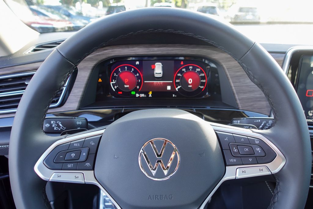 2025 Volkswagen Atlas SEL Premium R-Line photo 15