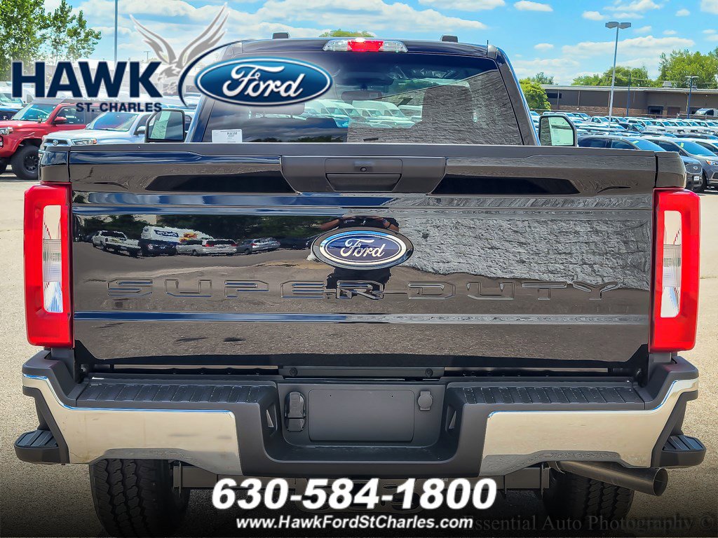 2025 FORD F-350 - Image 4