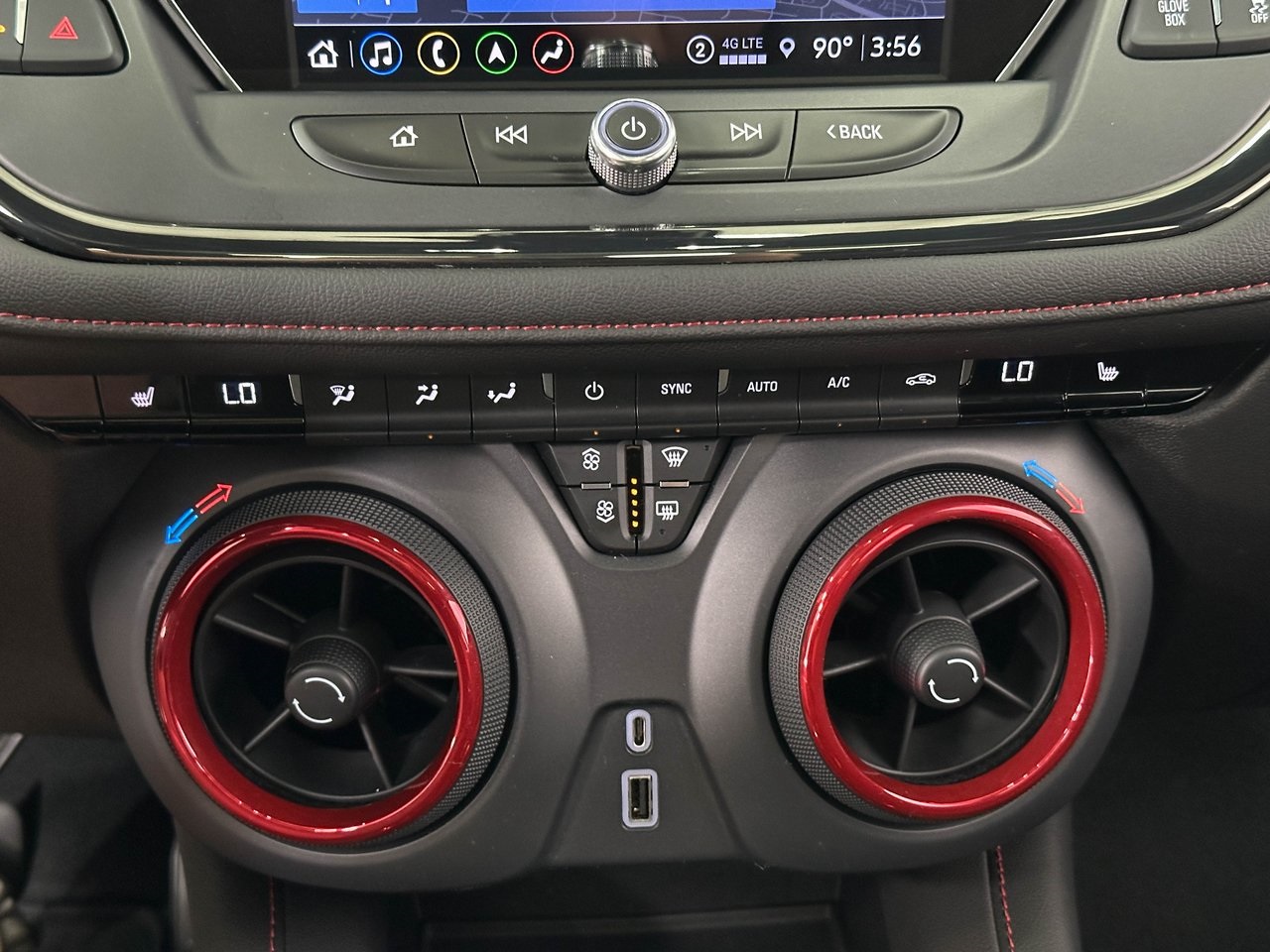 2022 Chevrolet Blazer RS photo 11
