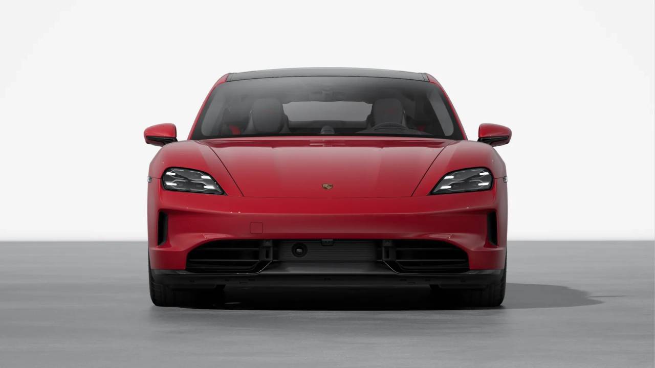 2026 Porsche Taycan GTS photo 9