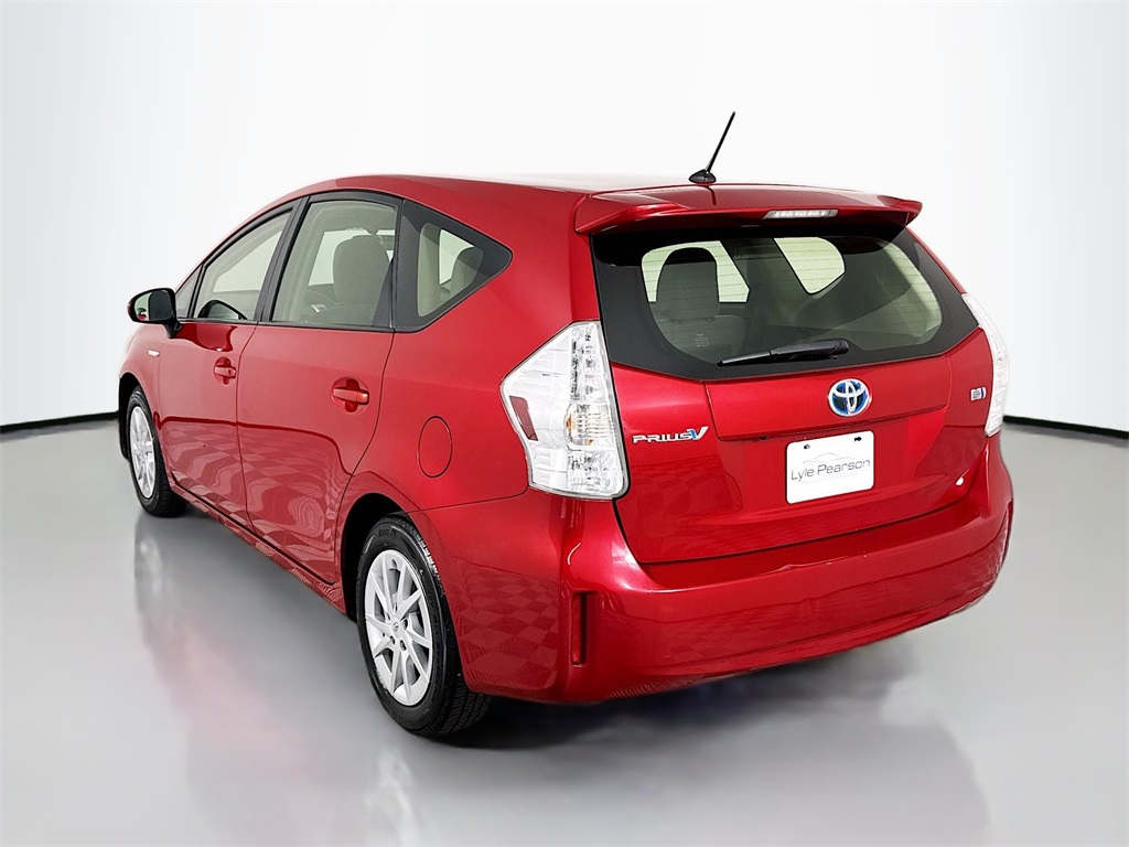 2013 Toyota Prius V Two photo 3