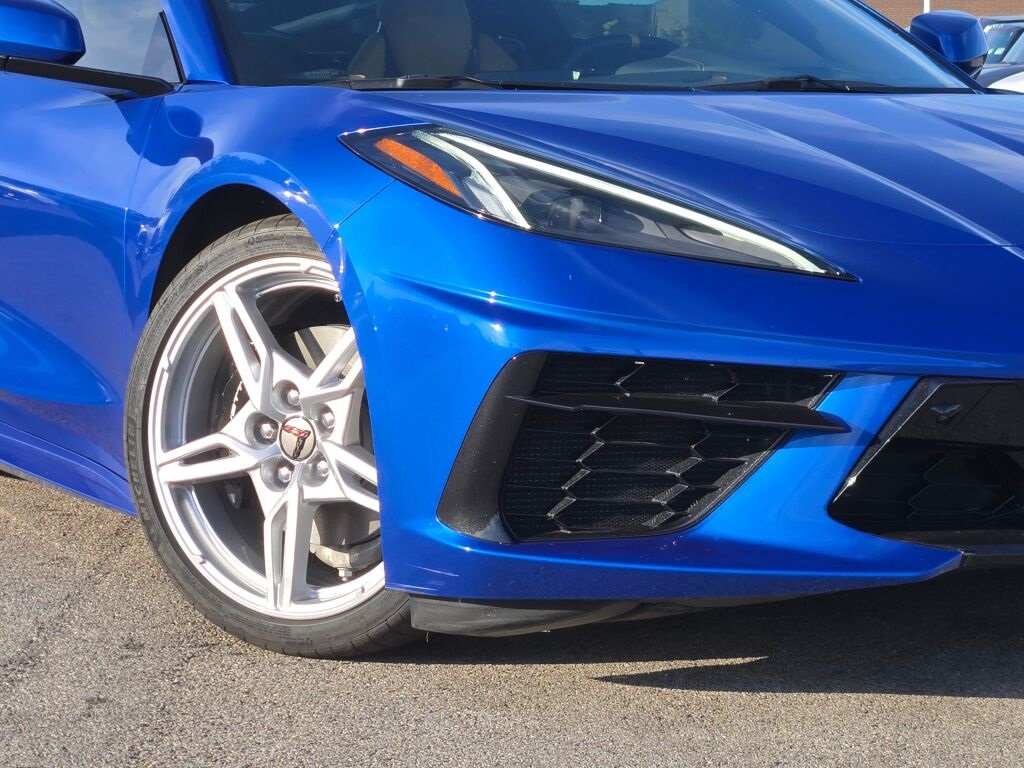 2021 Chevrolet Corvette Stingray photo 3