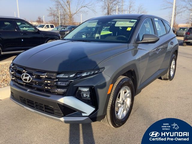 2025 Hyundai Tucson SE's photo
