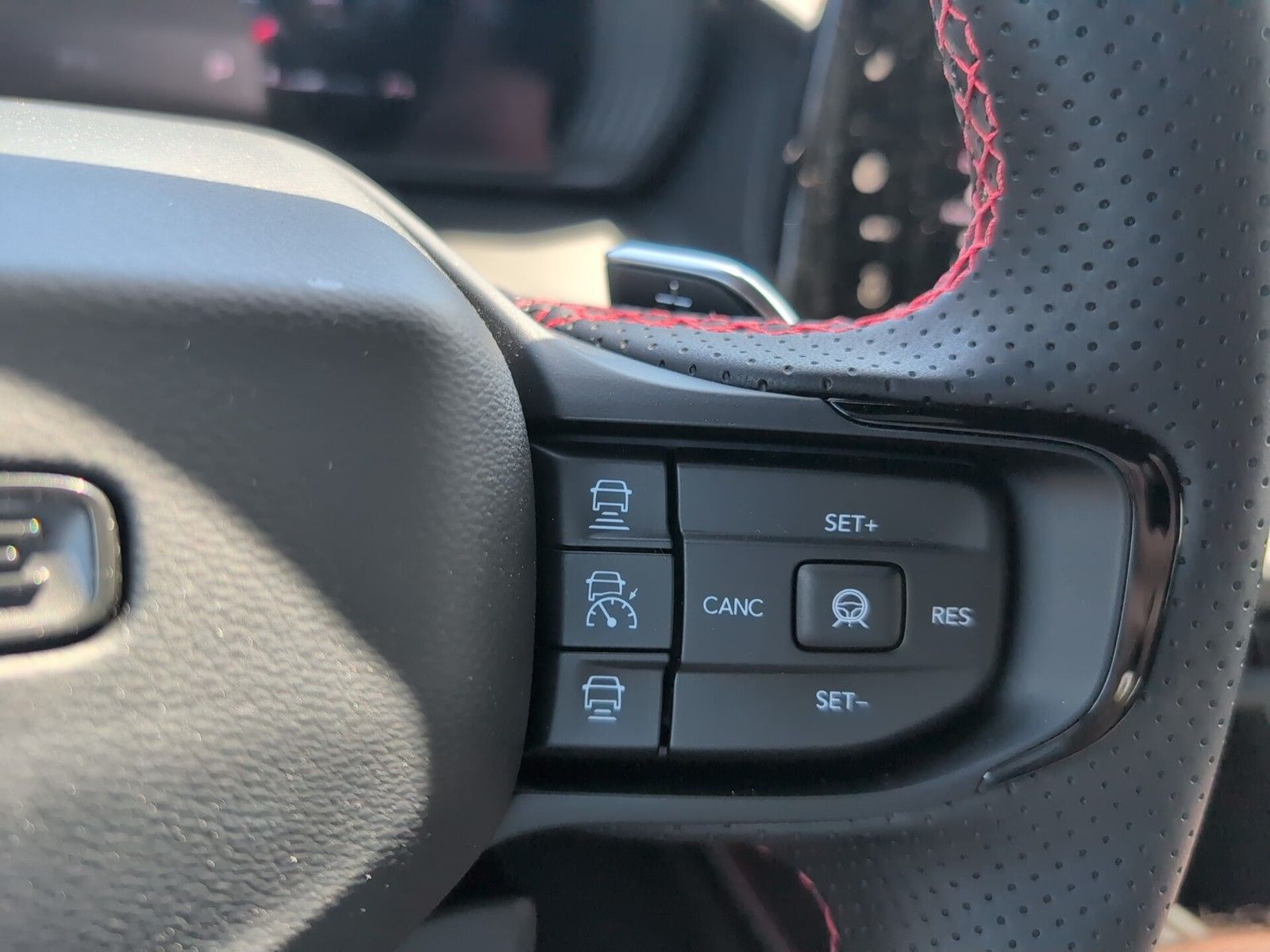 2025 Dodge Charger R/T photo 16