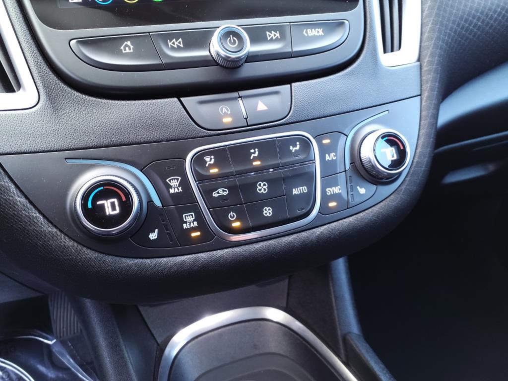 2024 Chevrolet Malibu 1LT photo 14