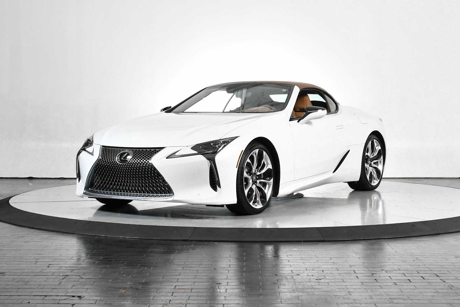 2022 Lexus LC 500's photo