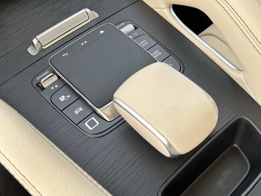 2026 Mercedes Benz GLE 450 4MATIC photo 23