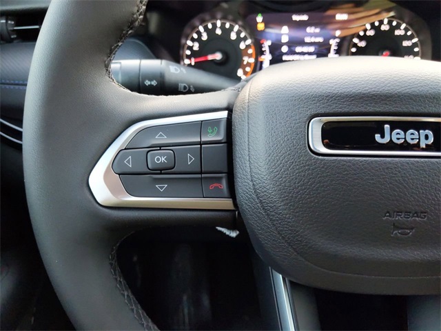 2026 Jeep Compass Latitude Altitude photo 21