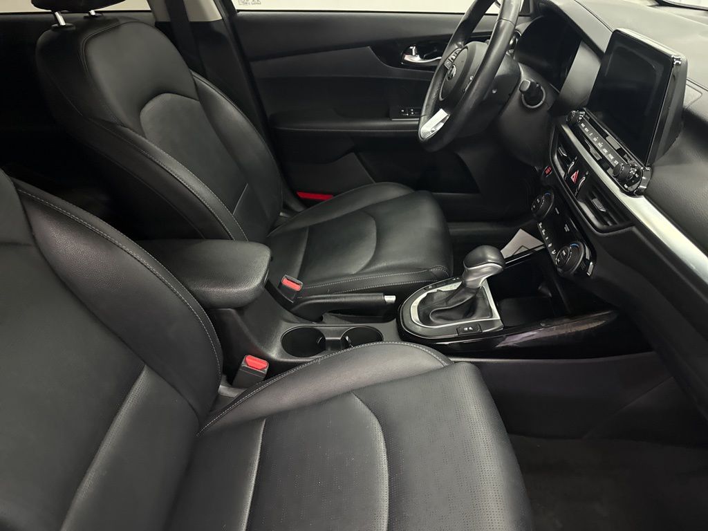 2020 Kia Forte EX photo 27