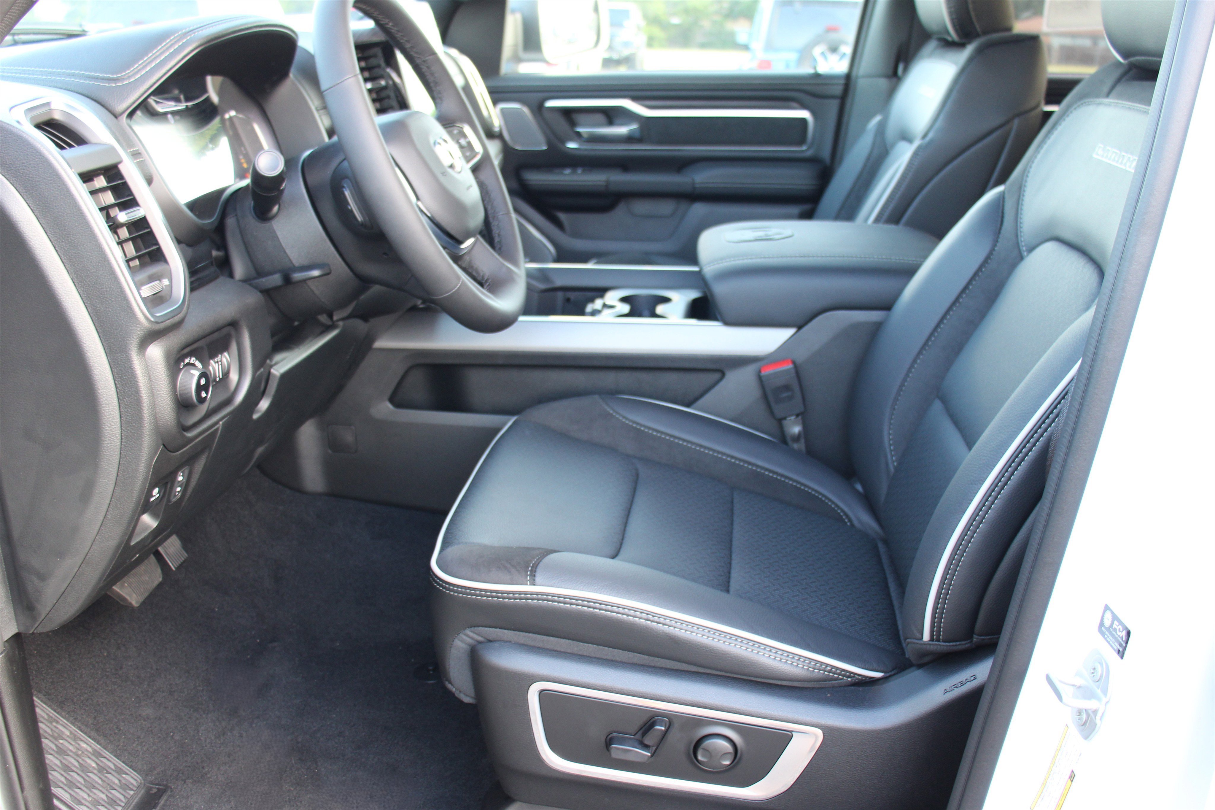 2026 Ram 1500 Laramie photo 3