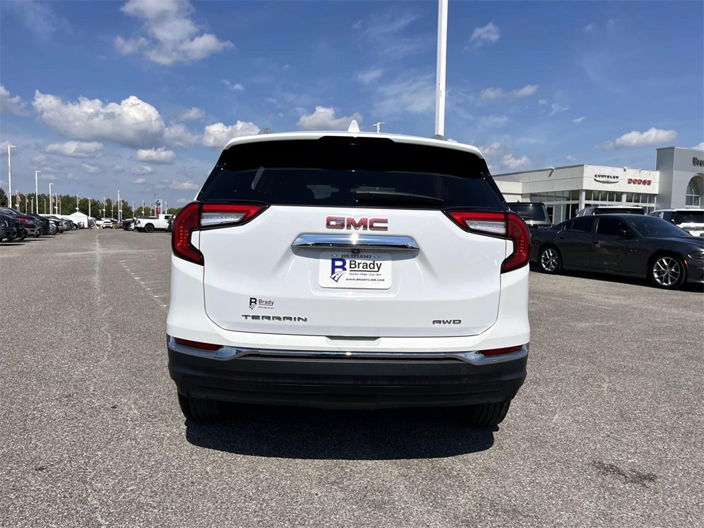 2024 Gmc Terrain SLT photo 3