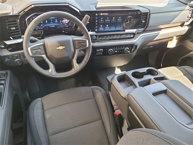 2025 Chevrolet Silverado 1500 LT photo 30
