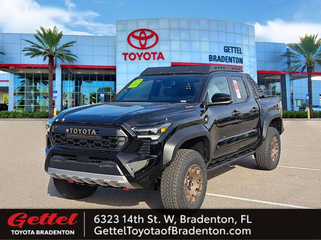 2025 Toyota Tacoma Trailhunter's photo