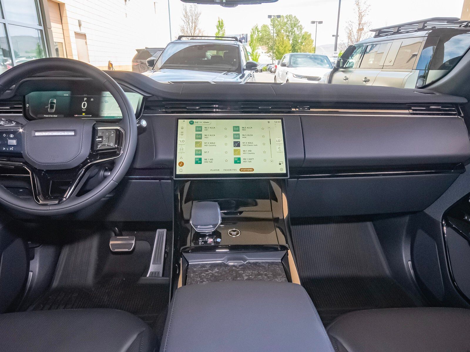 2025 Land Rover Range Rover Sport SE photo 18