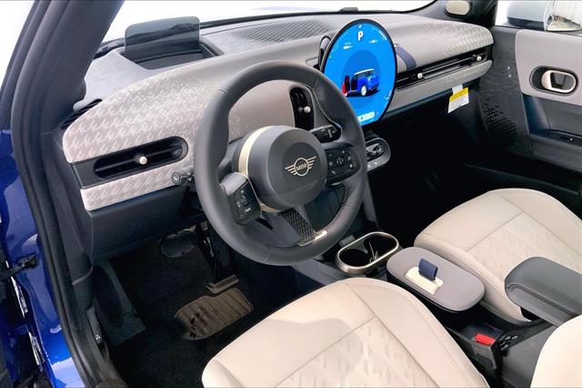 2025 Mini Cooper S Hardtop 2 Door photo 4