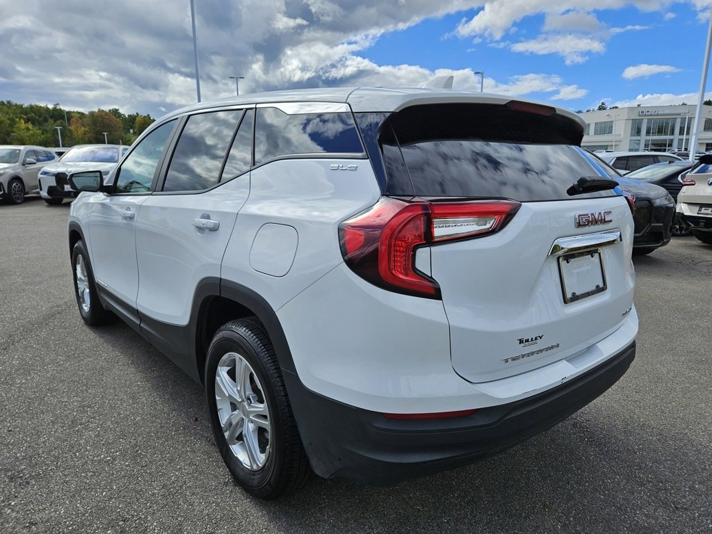 2024 Gmc Terrain SLE photo 3