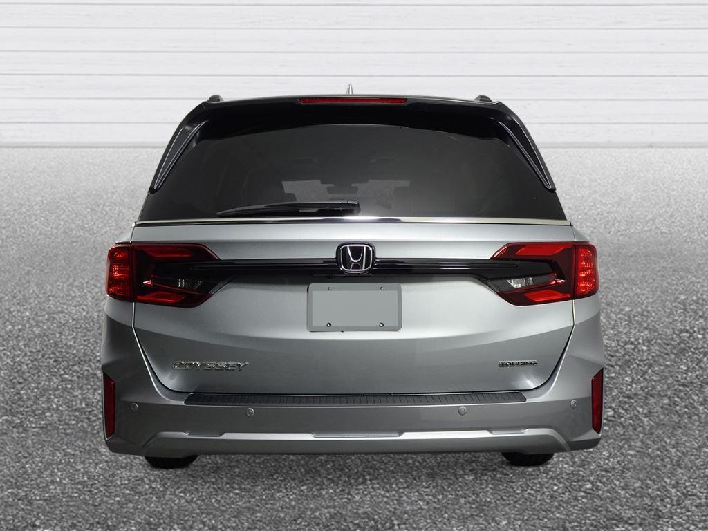 2026 Honda Odyssey Touring photo 4