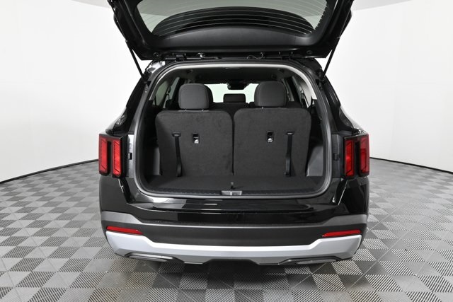 2026 Kia Sorento S photo 6