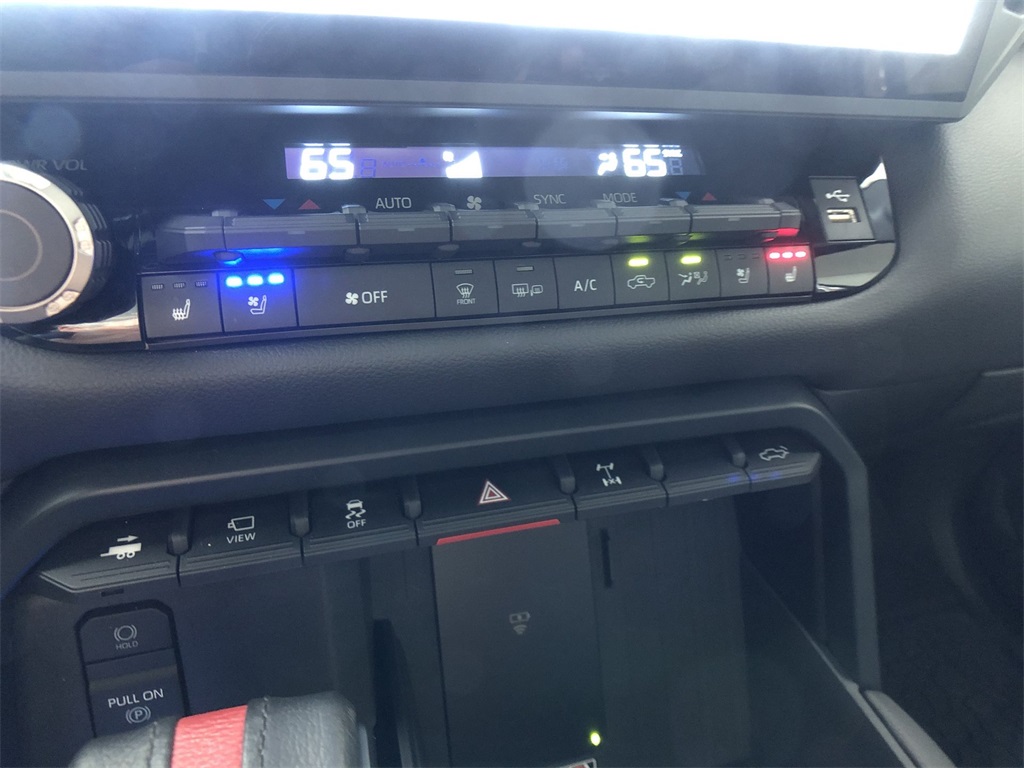 2025 Toyota Tundra TRD Pro photo 13